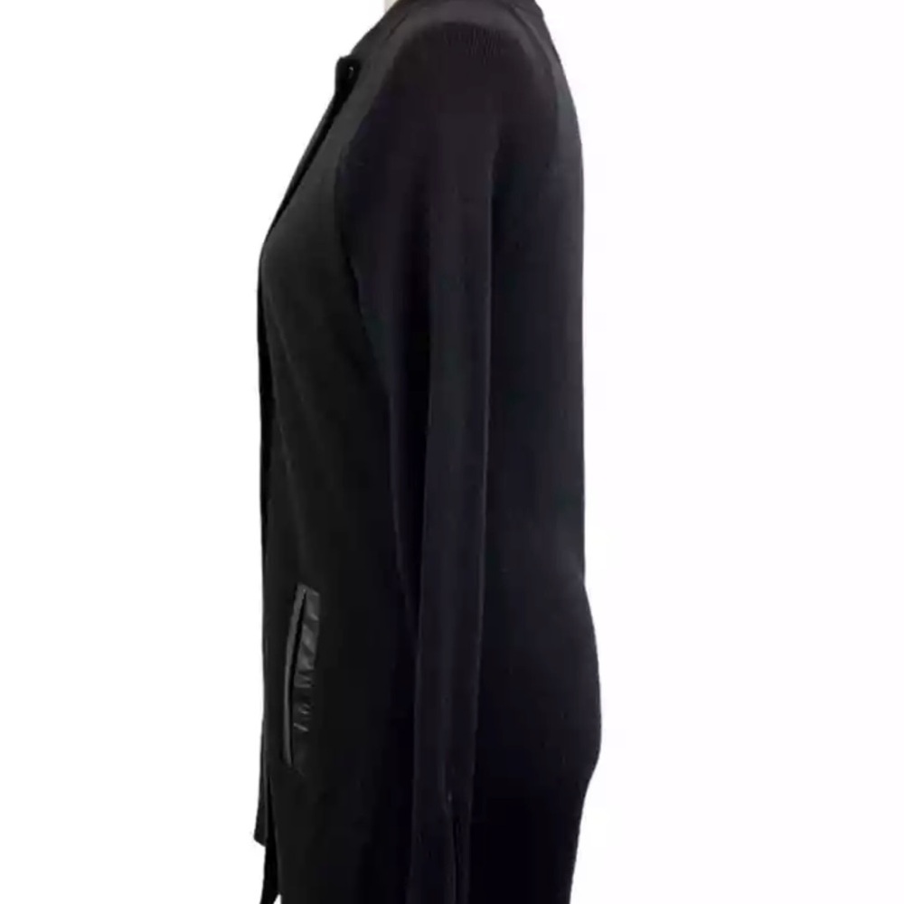 Like new ! CAbi Black Blazer with Modern Minimalist Design. Fit  like S/M - Picture 3 of 6